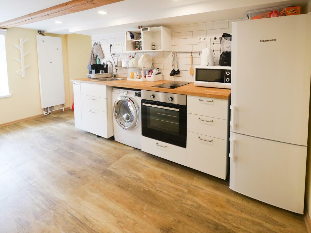 Low Ceiling Apartment Riga Luaran gambar