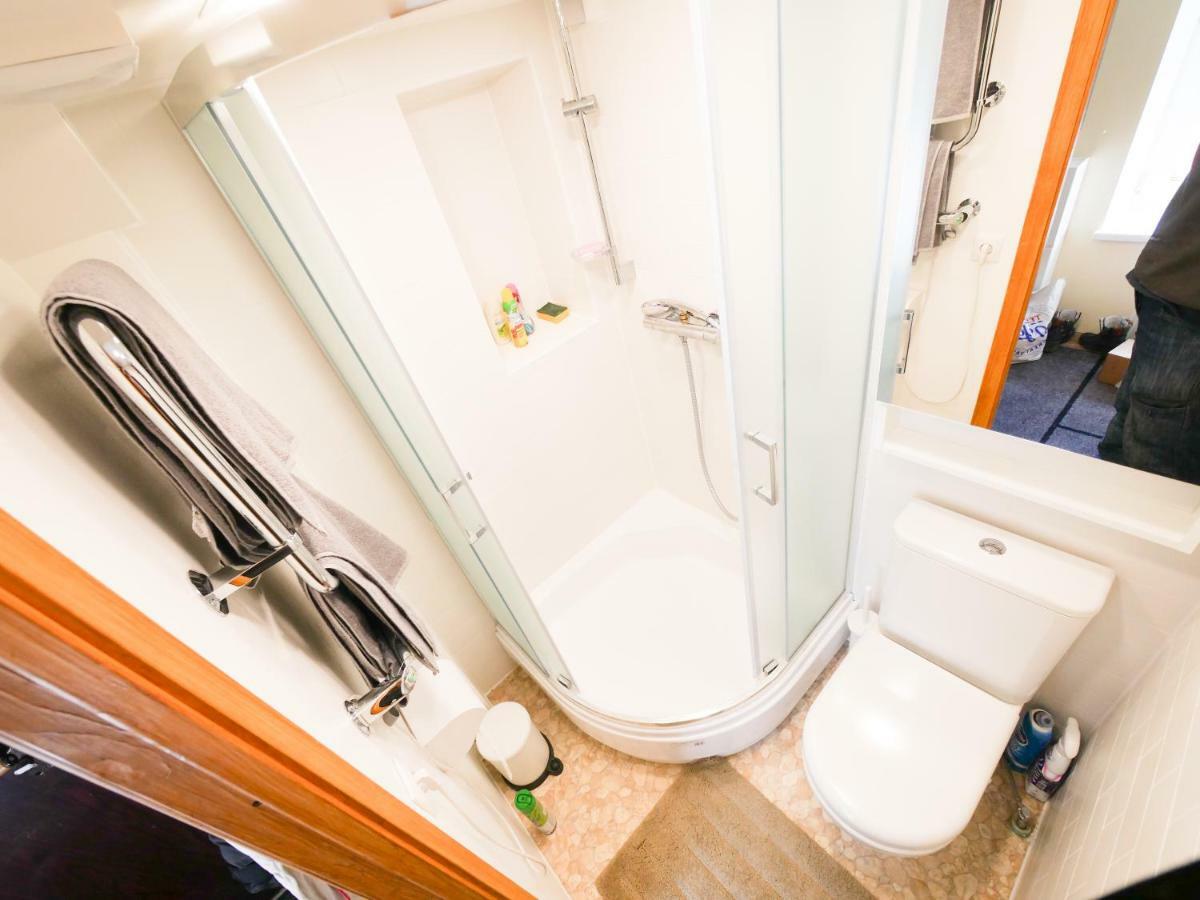 Low Ceiling Apartment Riga Luaran gambar