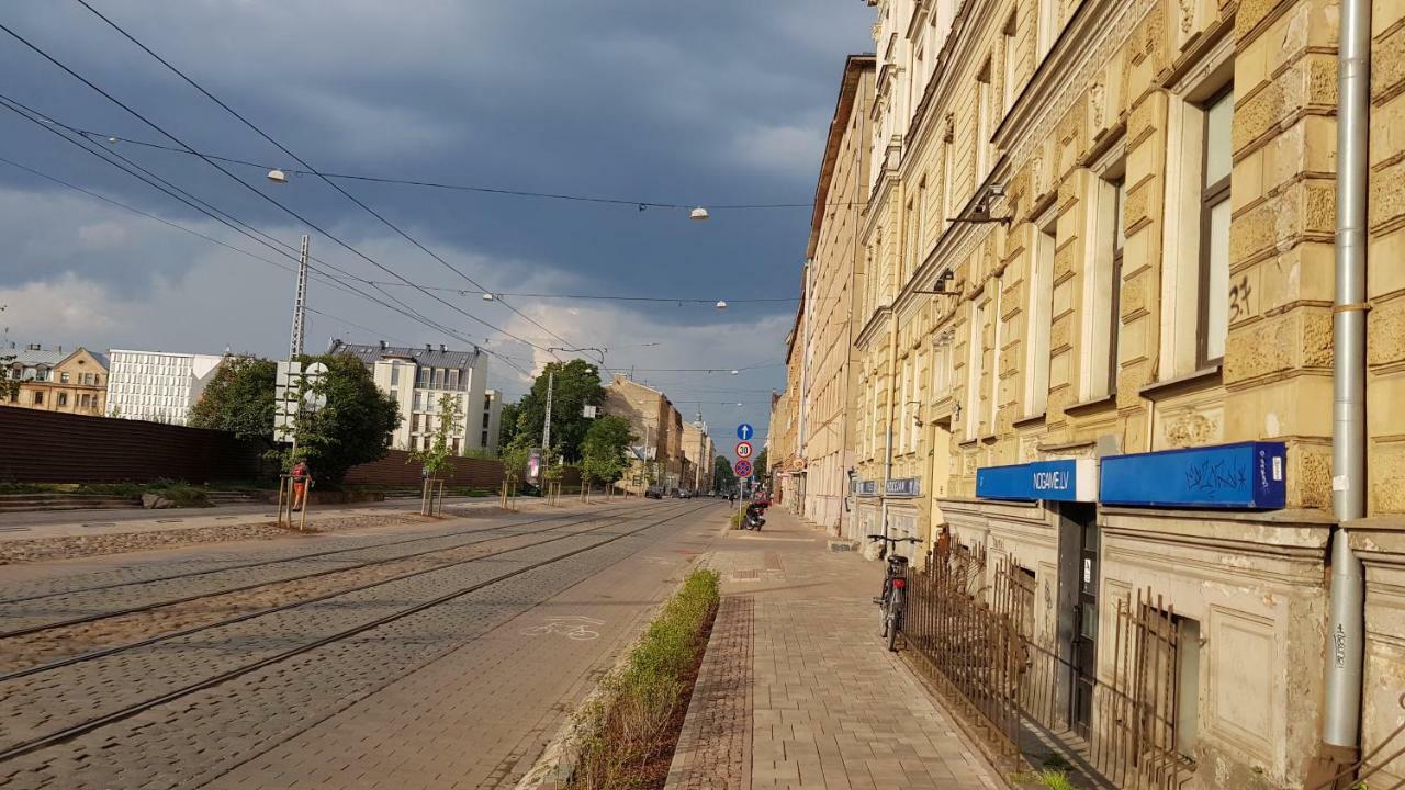 Low Ceiling Apartment Riga Luaran gambar